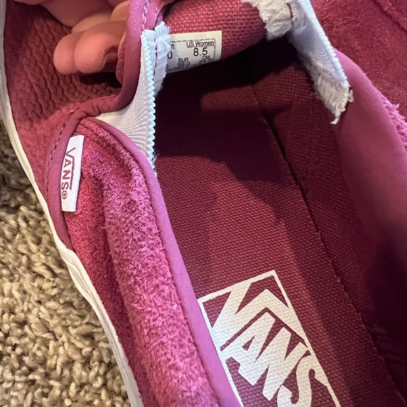 Pink suede vans. Great condition - Picture 2 of 2